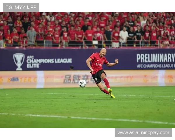 足球球星纷纷选择的养老队有哪些？看他们如何开启新篇章